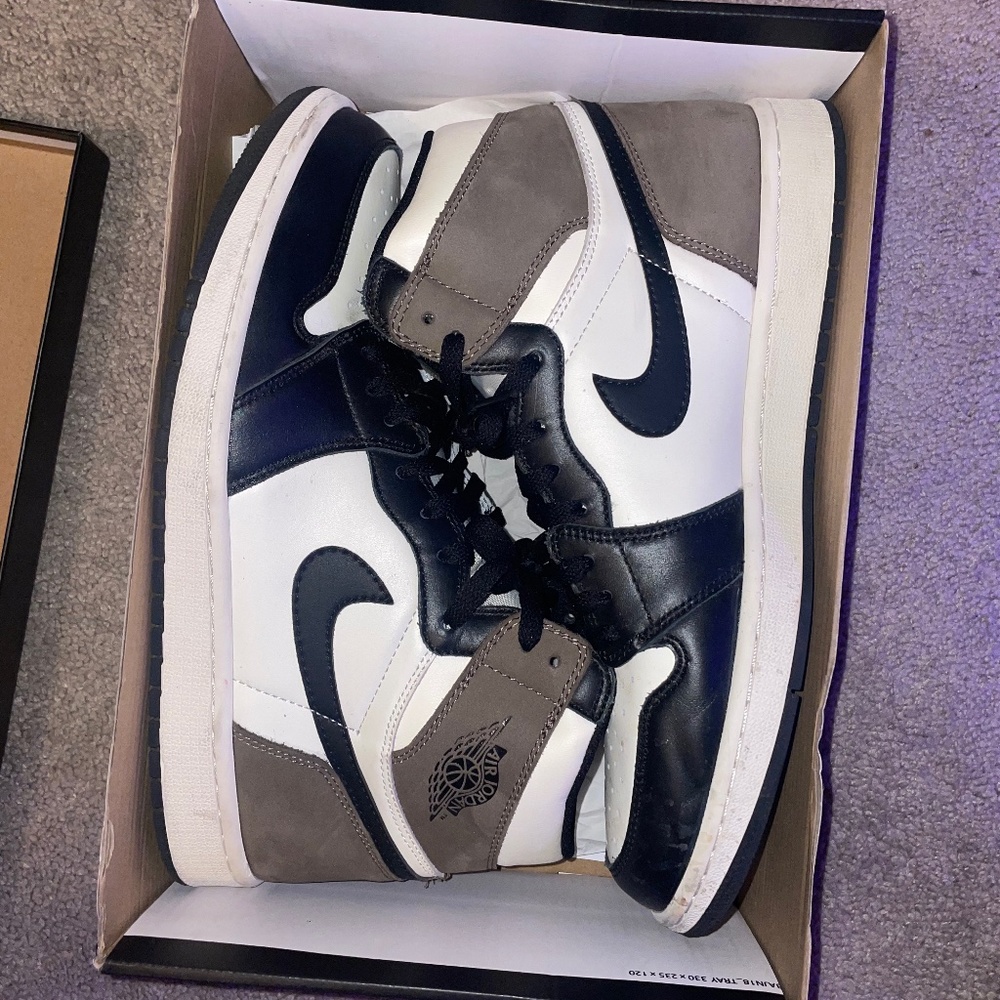 Size 11 Jordan 1 High Mochas